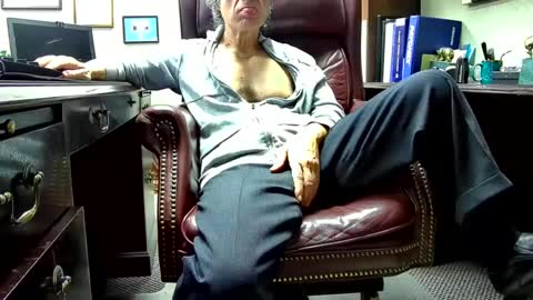 Snapshot of shootme69 chatting on 12.10.24 nikolas send dm for an appointment online show from 12.10.24