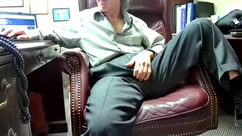 Snapshot of shootme69 chatting on 02.12.25 nikolas send dm for an appointment online show from 02.12.25