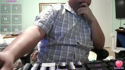 Snapshot of shortmex24br chatting on 03.25.26 Jose R online show from 03.25.26