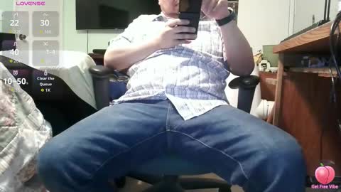 Snapshot of shortmex24br chatting on 04.21.26 Jose R online show from 04.21.26