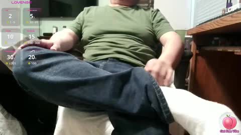 Snapshot of shortmex24br chatting on 04.27.26 Jose R online show from 04.27.26