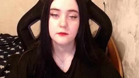 Snapshot of show_for_you chatting on 12.11.24 show_for_you online show from 12.11.24