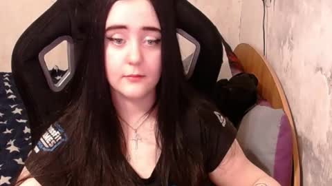 Snapshot of show_for_you chatting on 01.20.25 show_for_you online show from 01.20.25