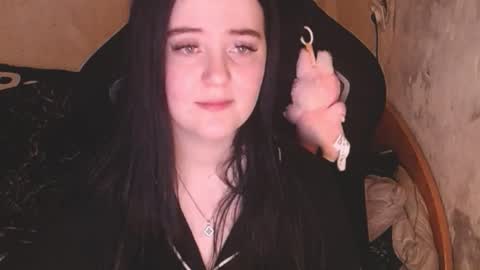 Snapshot of show_for_you chatting on 10.14.25 show_for_you online show from 10.14.25