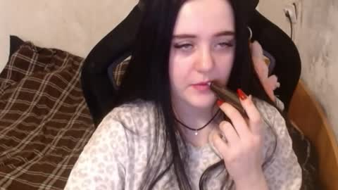 Snapshot of show_for_you chatting on 11.07.25 show_for_you online show from 11.07.25