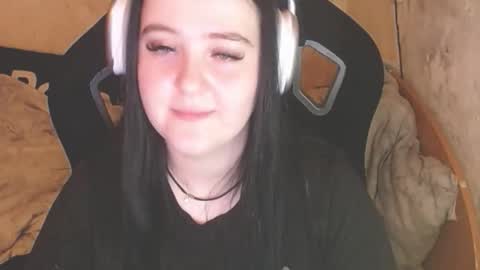 Snapshot of show_for_you chatting on 02.04.26 show_for_you online show from 02.04.26