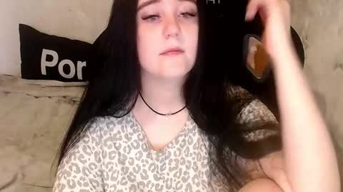 Snapshot of show_for_you chatting on 02.11.26 show_for_you online show from 02.11.26