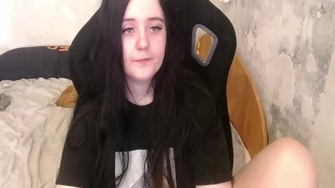 Snapshot of show_for_you chatting on 04.10.26 show_for_you online show from 04.10.26