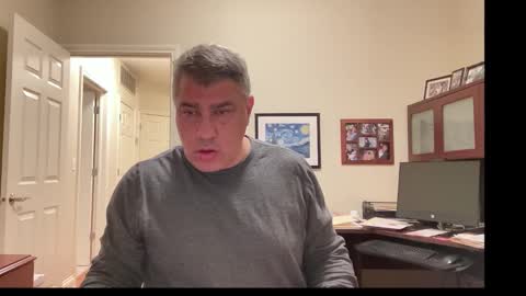 Snapshot of showmet chatting on 11.03.25 Chicago Guy online show from 11.03.25