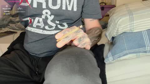 Snapshot of showoffjay46 chatting on 03.18.26 showofjay online show from 03.18.26