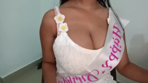 shreya_0 online show from 04.10.26