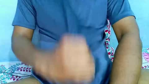 shyeyes online show from 03.03.25