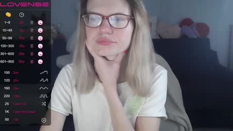 Snapshot of shy_moony chatting on 02.20.25 just Alex online show from 02.20.25