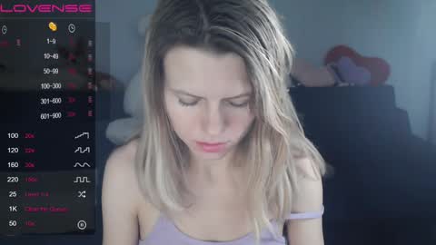 Snapshot of shy_moony chatting on 02.25.25 just Alex online show from 02.25.25