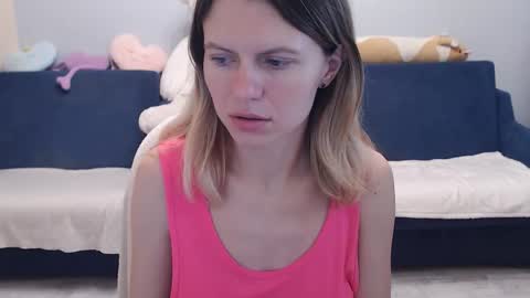 Snapshot of shy_moony chatting on 10.28.25 just Alex online show from 10.28.25