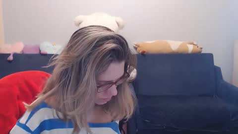 Snapshot of shy_moony chatting on 01.15.26 just Alex online show from 01.15.26