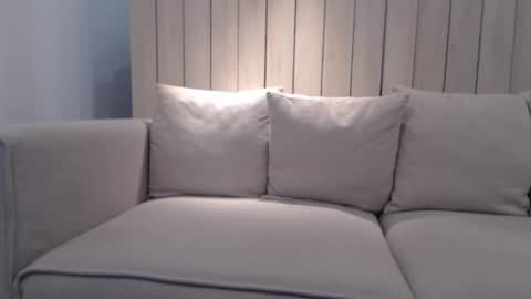 shy_schoolgirl_ online show from 01.24.25