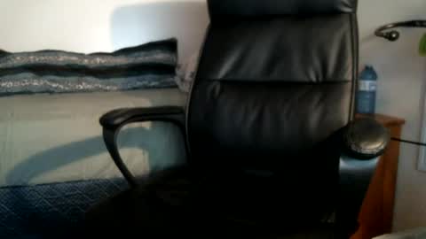 shyboyhugecum2020 online show from 08.05.26