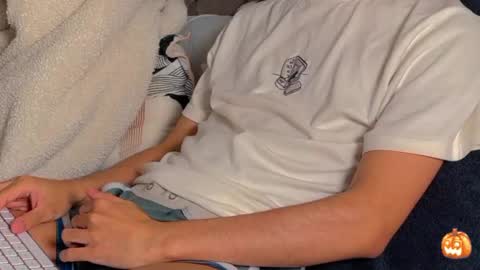 Snapshot of shydude666 chatting on 11.28.25 shydude666 online show from 11.28.25