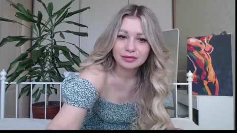 Snapshot of shyevaa chatting on 05.24.26 Eva online show from 05.24.26