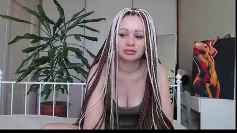 Snapshot of shyevaa chatting on 06.17.26 Eva online show from 06.17.26