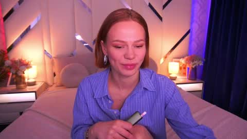 Snapshot of shyysiren chatting on 05.21.26 shyysiren online show from 05.21.26