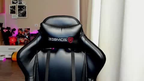 SIA online show from 10.17.25