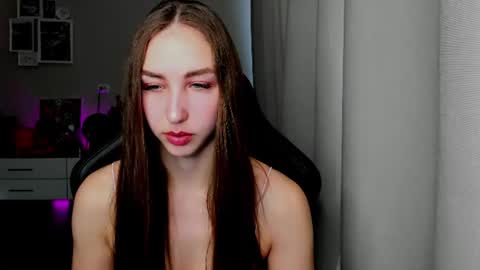 Snapshot of sia0610 chatting on 06.19.26 SIA online show from 06.19.26