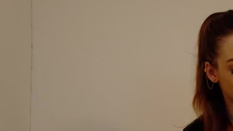 Snapshot of sia_a chatting on 11.10.25 Anastasia online show from 11.10.25