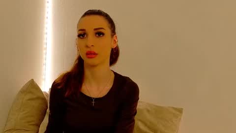 Snapshot of sia_a chatting on 11.15.25 Anastasia online show from 11.15.25