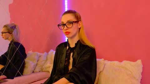 Snapshot of sia_a chatting on 02.09.26 Anastasia online show from 02.09.26