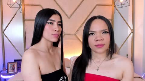 Snapshot of siara_lewis_ chatting on 01.30.25 Siara and Zoe tattoo online show from 01.30.25