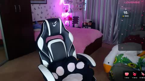 Snapshot of sidny_blush chatting on 02.11.26 Sidny online show from 02.11.26