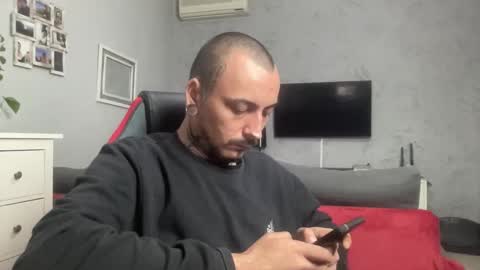 Snapshot of sidvicious23cm chatting on 02.23.26 sidvicious23cm online show from 02.23.26