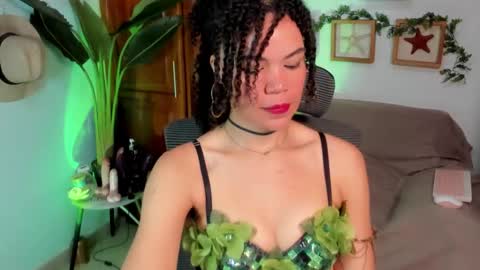 Vaiolet online show from 03.17.26