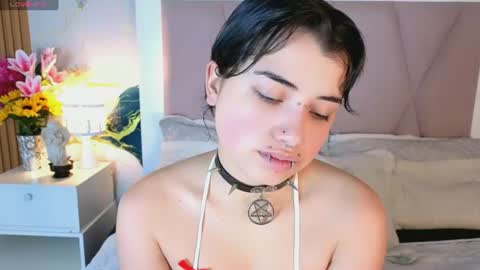 Snapshot of sienna_desiree chatting on 07.28.26 Sienna Desieree online show from 07.28.26