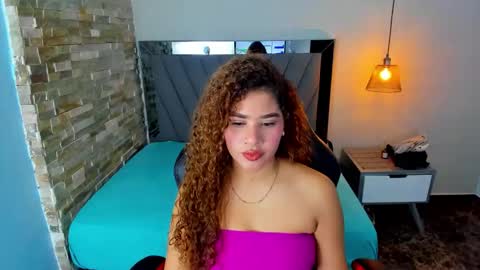 S I E N N A  online show from 11.08.25