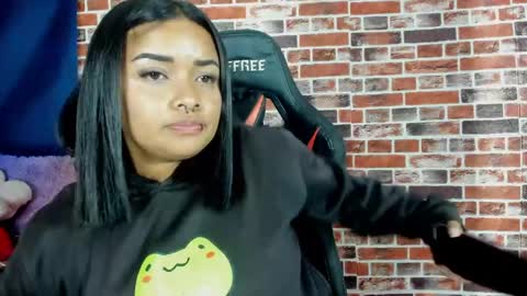 sienna_lux01 online show from 05.20.26