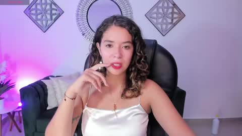 Snapshot of sienna_luxor chatting on 05.01.26 siiena online show from 05.01.26