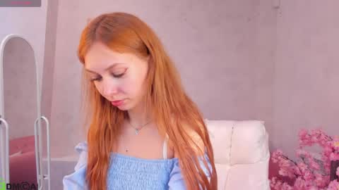 Snapshot of sienna_nyx chatting on 05.28.26 Sienna online show from 05.28.26