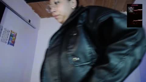 Sienna online show from 02.14.26