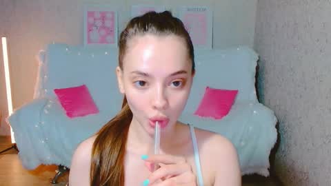 Sienna Mia online show from 06.06.26