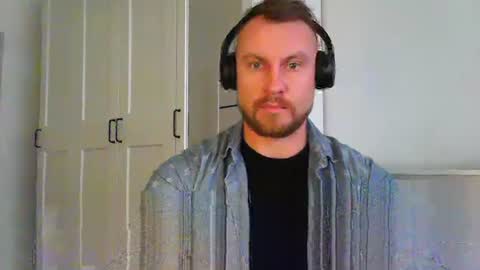 Snapshot of siggurd7one chatting on 10.08.25 Orlando online show from 10.08.25