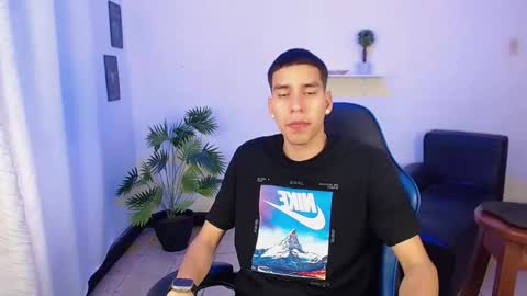 Snapshot of siimon18 chatting on 02.03.26 SImon online show from 02.03.26