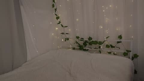 Snapshot of silent_chill chatting on 12.02.24 Chilli online show from 12.02.24