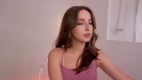 Snapshot of silent_chill chatting on 02.14.25 Chilli online show from 02.14.25