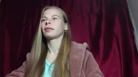 JULIANA online show from 04.03.26