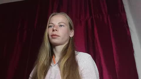 JULIANA online show from 04.06.26