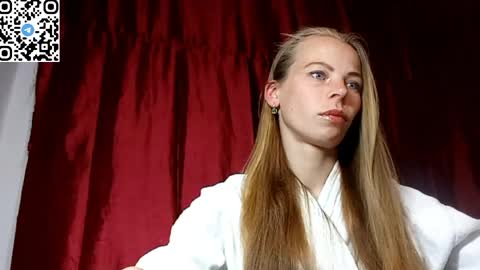 JULIANA online show from 04.19.26