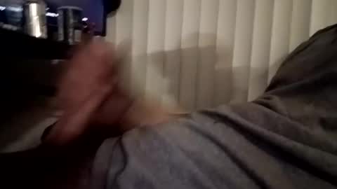 Snapshot of silentstiffler chatting on 03.25.26 silentstiffler online show from 03.25.26